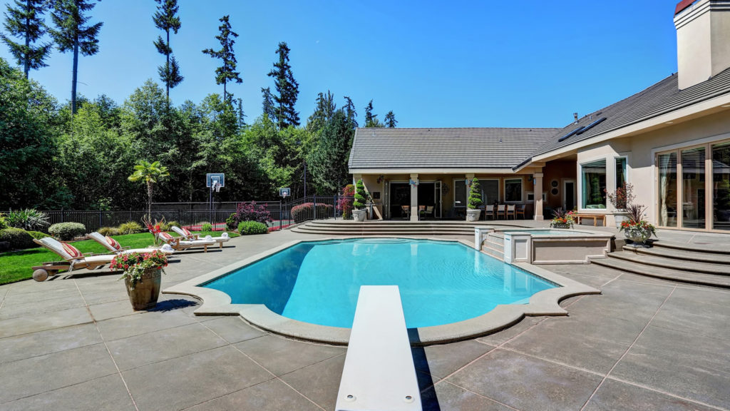 Swimming pool remodeling in Miami, South Florida